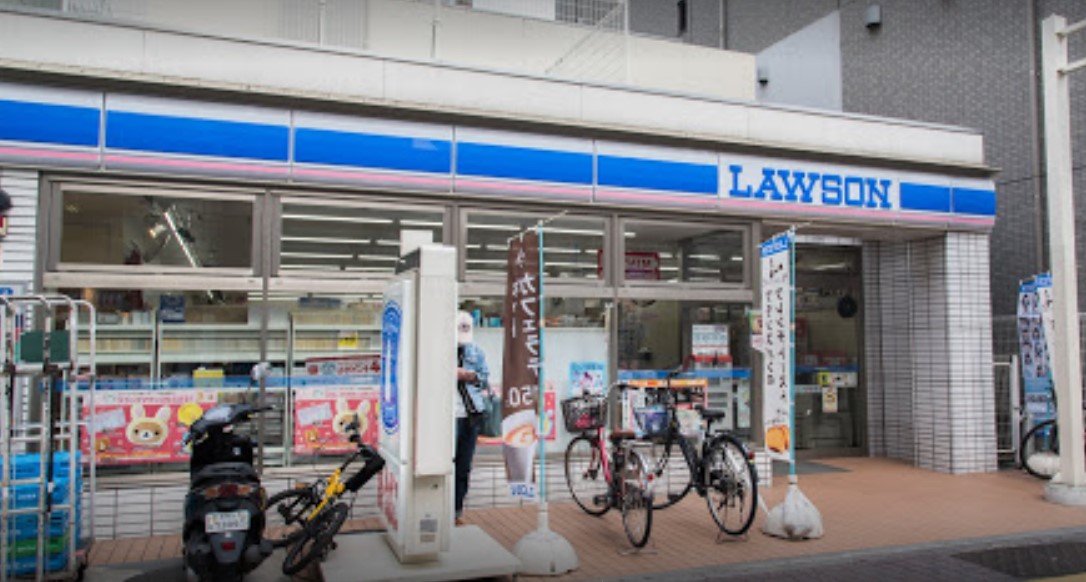 コンビニ　ローソン 東新小岩一丁目店（コンビニ）まで294m