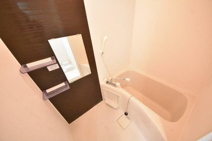 バス・シャワールーム　清潔な浴室！