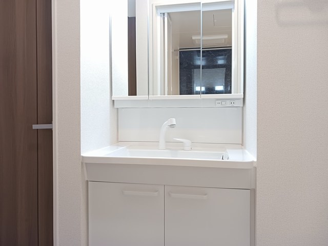 洗面設備　忙しい朝には欠かせない洗面所です