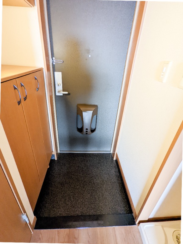 玄関　図面と現状に相違がある場合には現状を優先