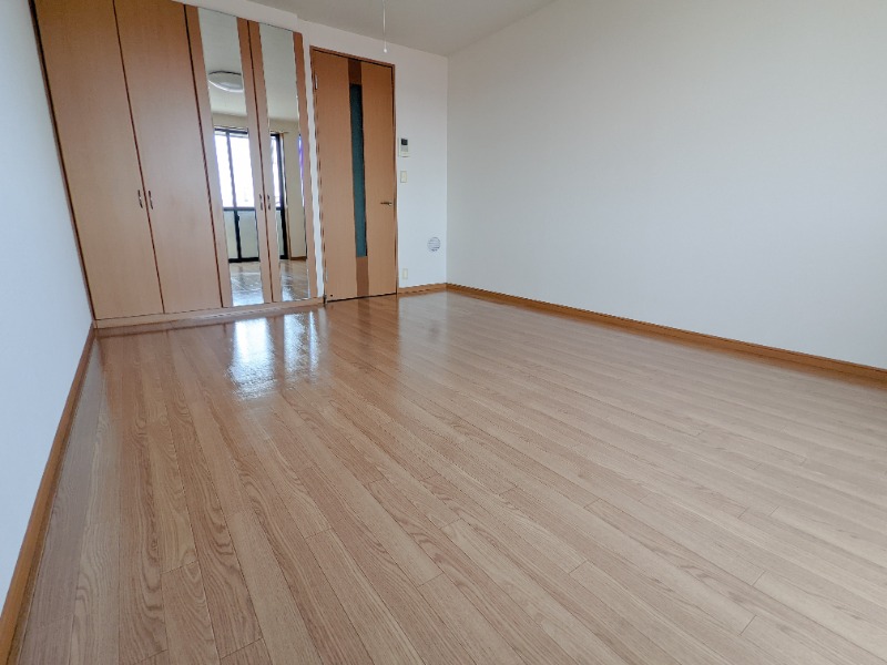 居室・リビング　図面と現状に相違がある場合には現状を優先