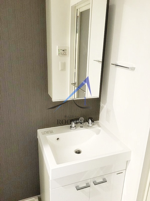 洗面設備　独立洗面台です。