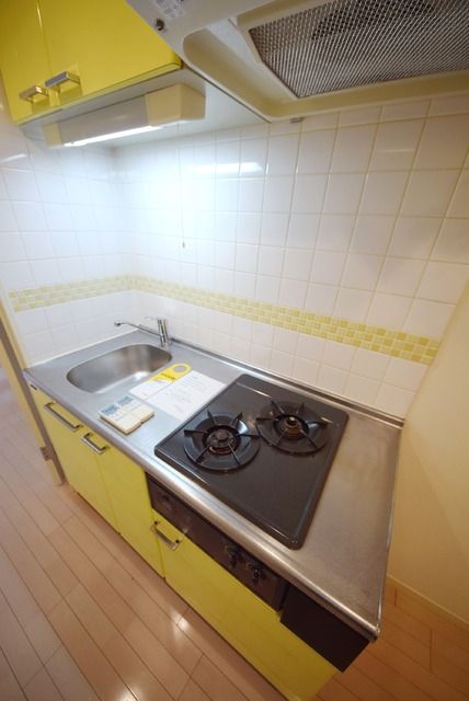 キッチン　★お洒落な２口システムガスキッチンです★