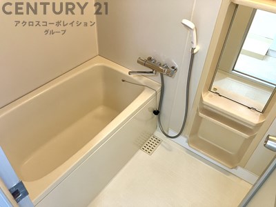 バス・シャワールーム　シンプルで機能的なユニットバスです！