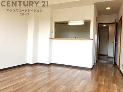 居室・リビング　角部屋住戸で過ごしやすく、おすすめです。