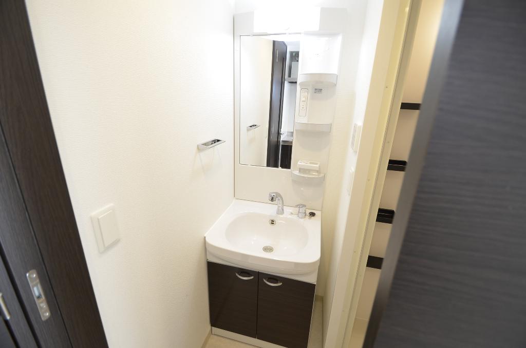 洗面設備　洗髪洗面化粧台