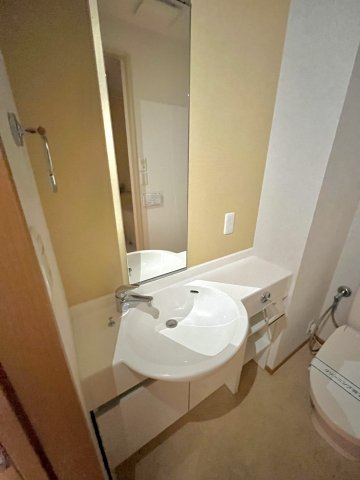 洗面設備　※退去前のため前回募集時写真となります