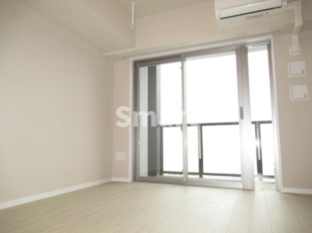 居室・リビング　※別号室のお写真です。