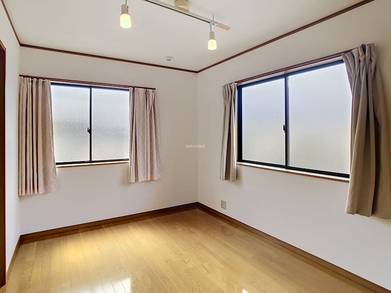 その他部屋・スペース　全室照明付き♪