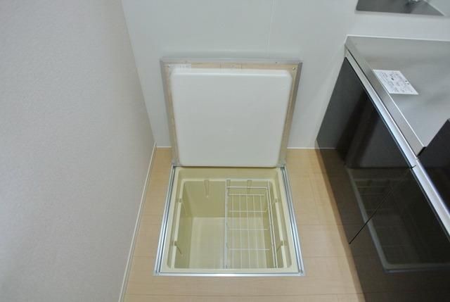 キッチン　☆キッチンの床下収納☆