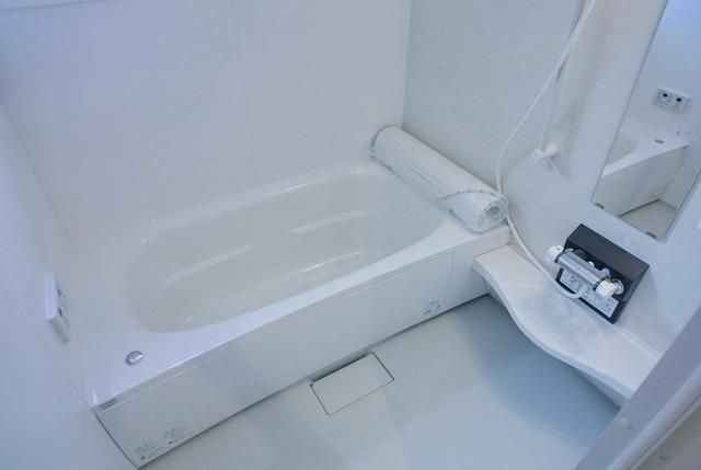 バス・シャワールーム　☆一坪風呂♪追焚・浴室乾燥機付き☆