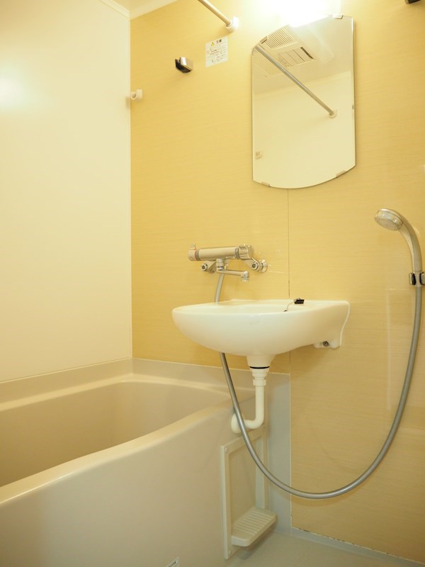 バス・シャワールーム　風呂