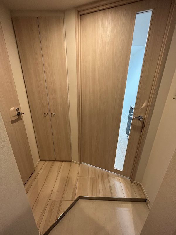 玄関　※参考写真