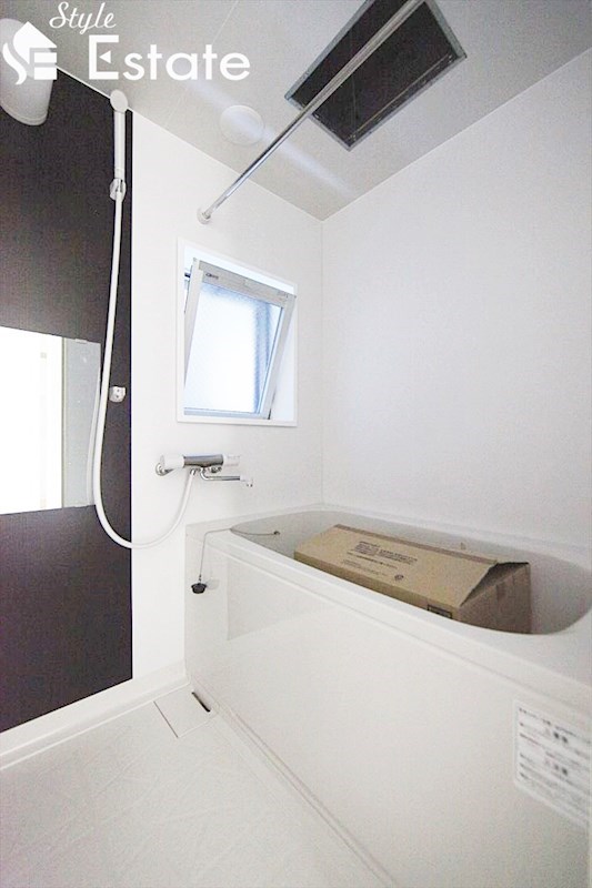 バス・シャワールーム　バスルーム