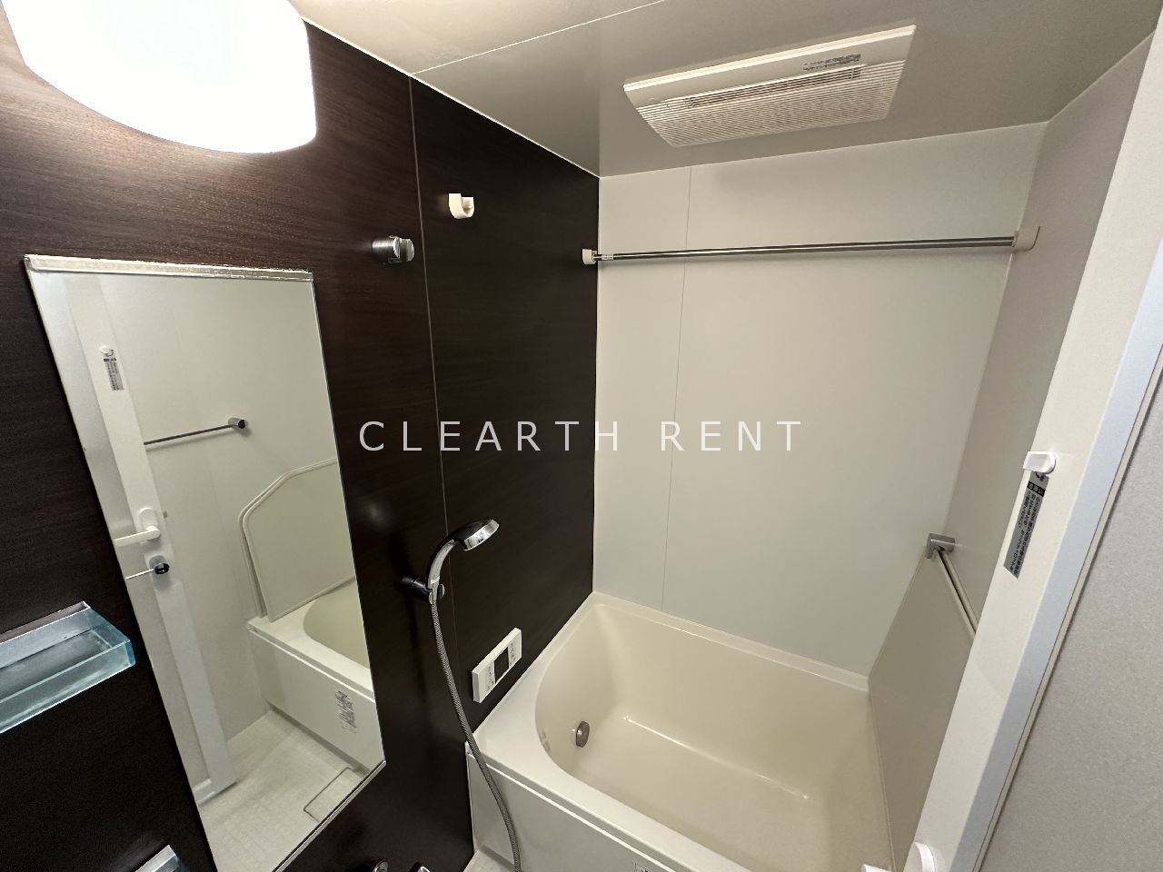 バス・シャワールーム　☆清潔感のあるバスルーム/浴室乾燥機付き