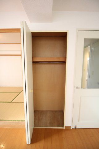 収納　（別タイプ参考写真）タウンハイム本駒込　　文京区本駒込4