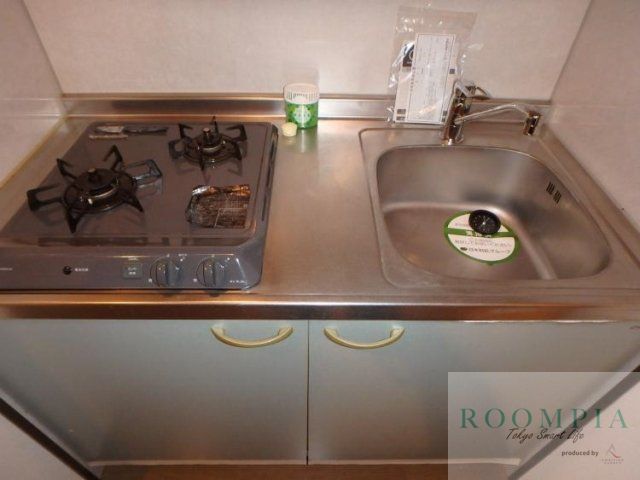 キッチン　※同タイプの別のお部屋です。