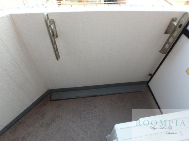 バルコニー　※同タイプの別のお部屋です。