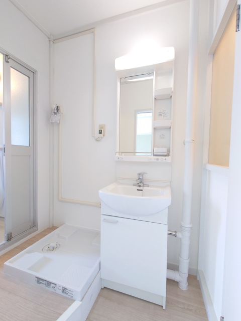 洗面設備　写真は反転のお部屋のものです