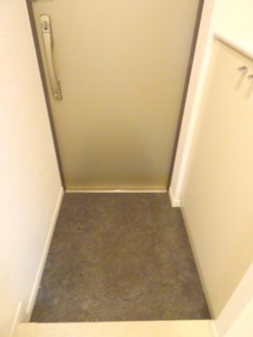 玄関　Rising place桜木町二番館