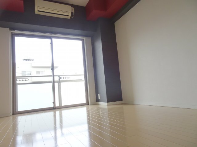 居室・リビング　Rising place桜木町二番館