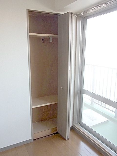 その他設備　★洋室・収納★