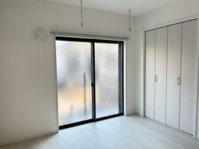 居室・リビング　階数により、壁紙が変わります。