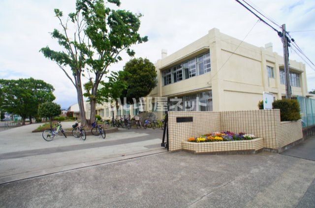 小学校　飯能市立加治小学校（小学校）まで1205m