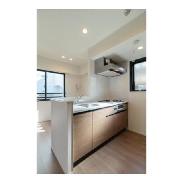 キッチン　※写真は同タイプ住戸です。
