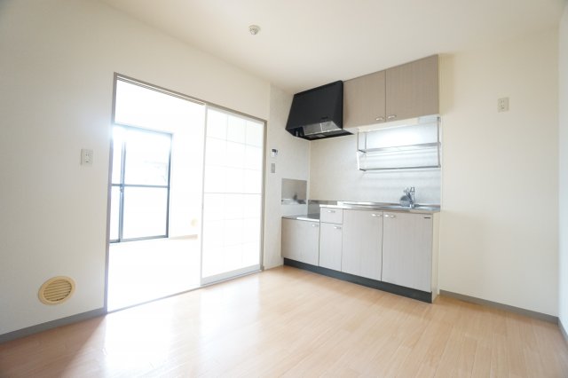 居室・リビング　※同タイプの写真です。