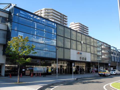 ショッピングセンター　えきマチ1丁目 千早（ショッピングセンター）まで1455m