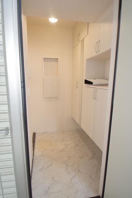 玄関　★広々とした玄関スペース★