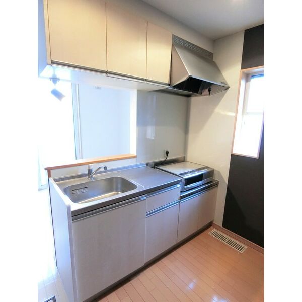 キッチン　人気のカウンターキッチン！ＩＨ３口付きで便利です！