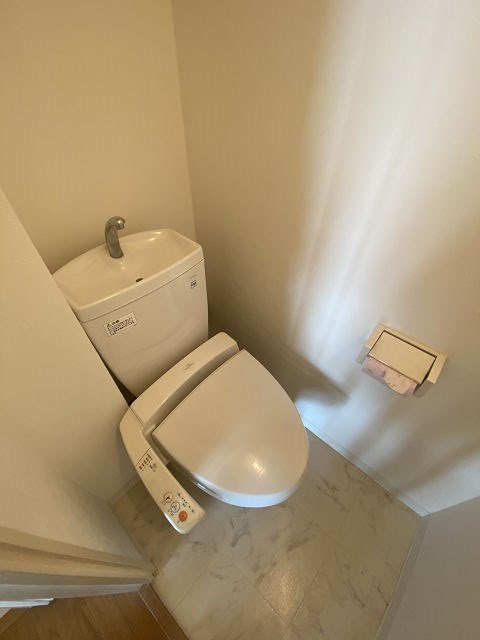 トイレ　清潔感のあるトイレです