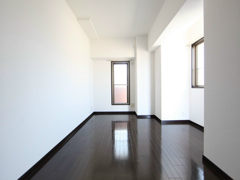 その他　洋室7.7帖　ウォークインクローゼット付（収納充実してます）