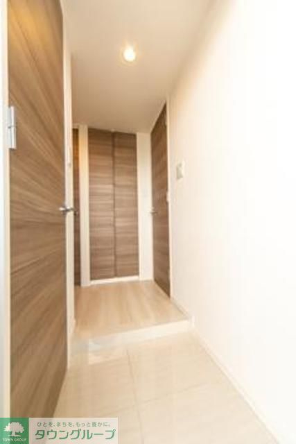 玄関　※写真は同タイプ住戸です。