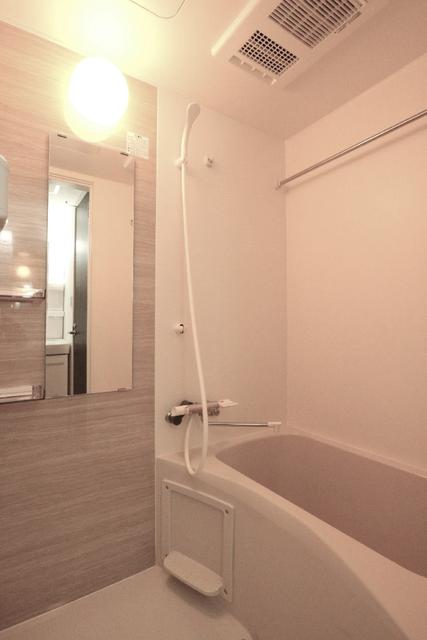 バス・シャワールーム　バス