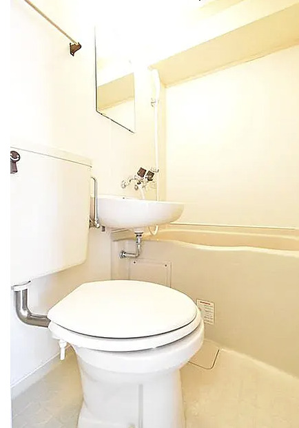 バス・シャワールーム　別部屋参考写真