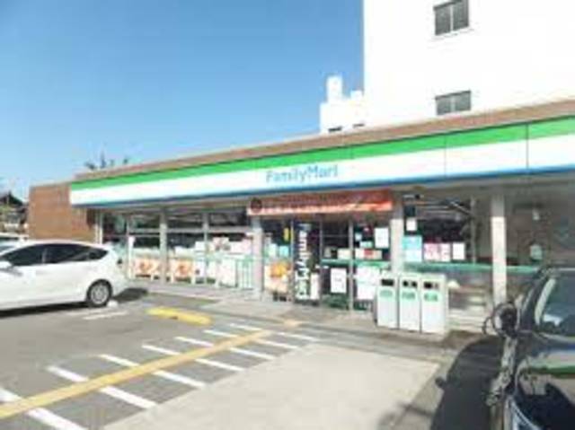 コンビニ　ファミリーマート五社店（コンビニ）まで1447m
