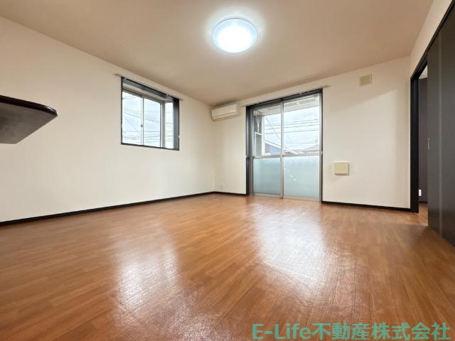 居室・リビング　リビング