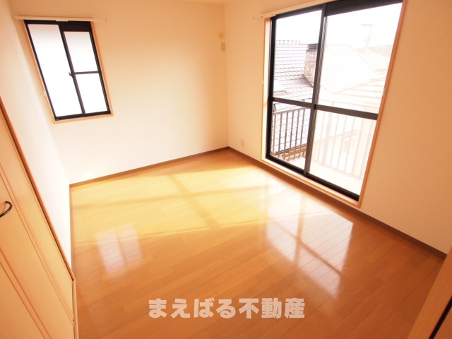 その他部屋・スペース　2面彩光で明るいお部屋です