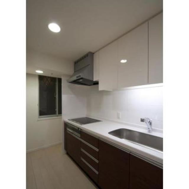 キッチン　※写真は同タイプ住戸です。