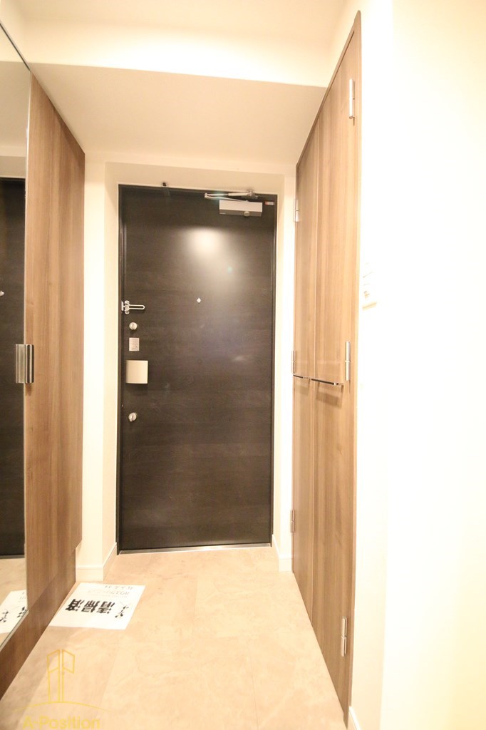 玄関　プレサンス難波インフィニティ