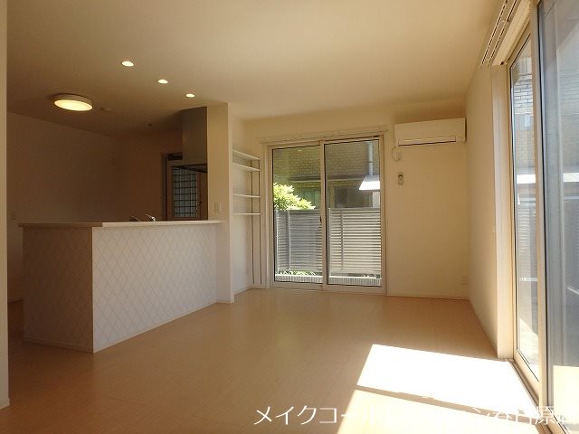 居室・リビング　写真は同型タイプ