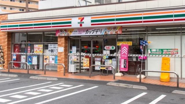 コンビニ　セブンイレブン板橋仲町店（コンビニ）まで507m