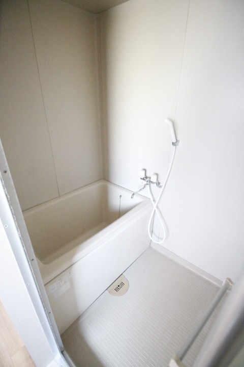 バス・シャワールーム　※他部屋参考写真