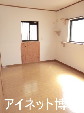 その他部屋・スペース　広々リビングで快適に過ごせます