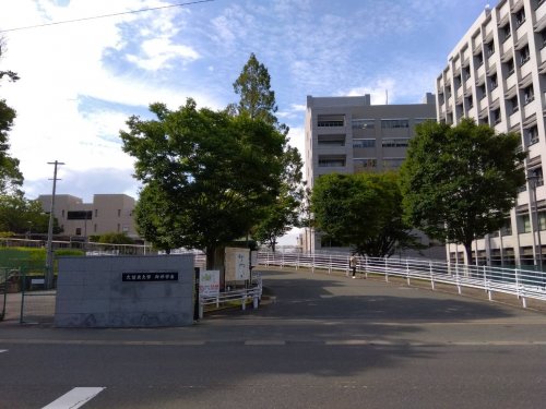 図書館　久留米大学附属図書館御井キャンパス分館（図書館）まで500m