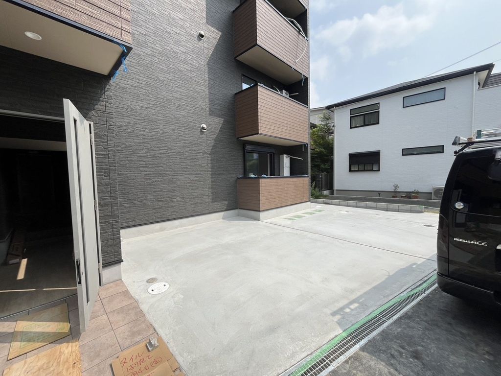 駐車場　駐車場