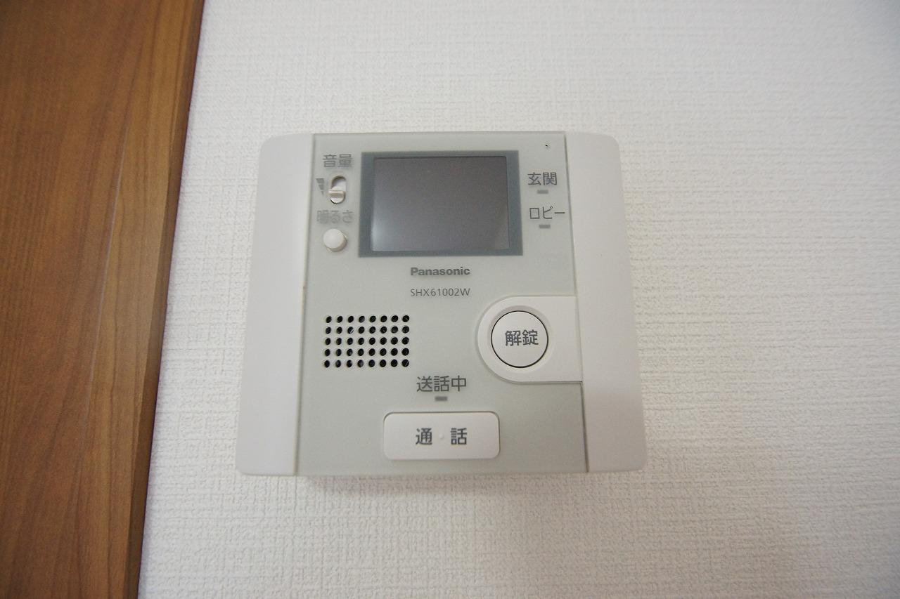 セキュリティ　安心のTVモニター付きインターホン